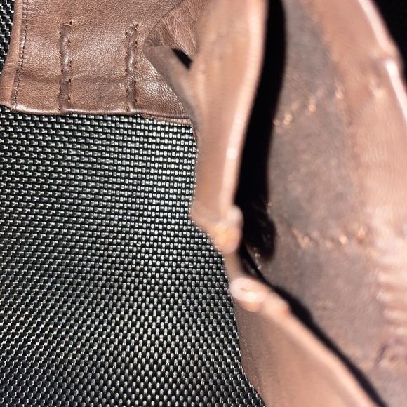 Leather gloves- GUC - Picture 3 of 3